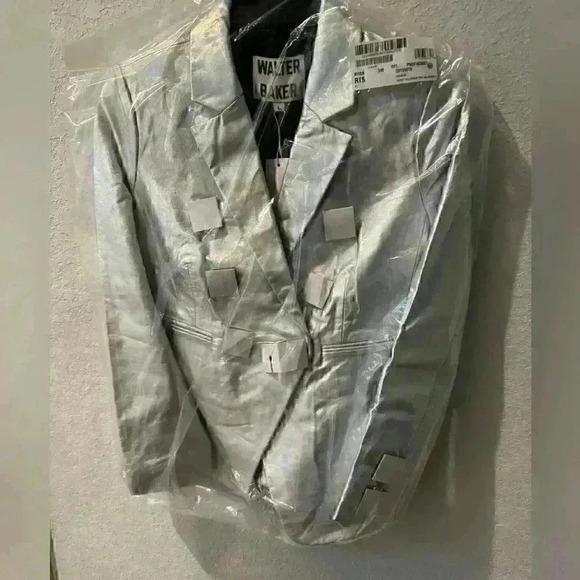 NWT WALTER BAKER Marley Double Breasted Metallic 100%Leather Blazer Sz L silver - Picture 7 of 7